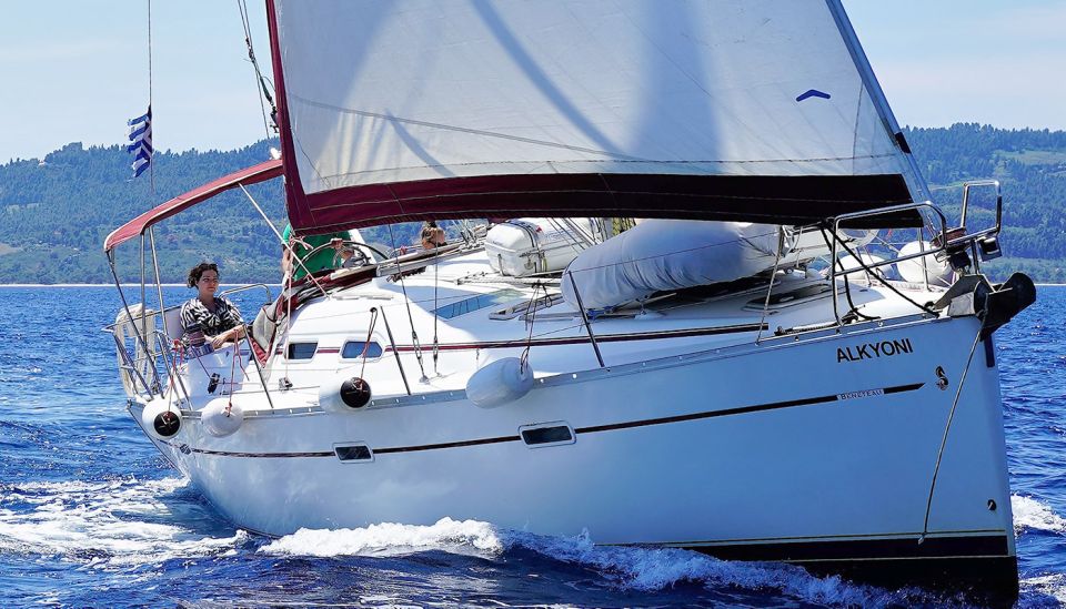 Halkidiki: 7 Hours Private Cruise with Sailing Boat - Sailing toward Kelyfos and the first swim