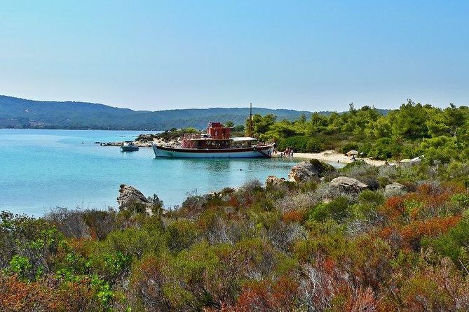 Halkidiki Blue Lagoon Cruise On A Pirate Boat From Thessaloniki - Greek music and lunch on the boat