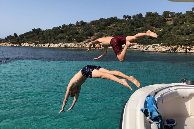 Halkidiki: Vourvourou 4hr Refreshment Cruise - White Beach and the eastern side of Diaporos