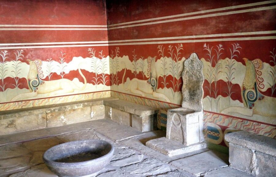 Heraklio:Knossos Palace-Museum-Heraklio ALL IN SKIP The line - Heraklion Archaeological Museum: When the Finds Make Sense
