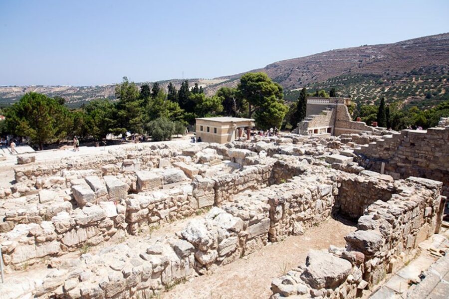 Heraklio:Knossos Palace-Museum-Heraklio ALL IN SKIP The line - Who Should Book This Tour (and Who Might Feel Rushed)