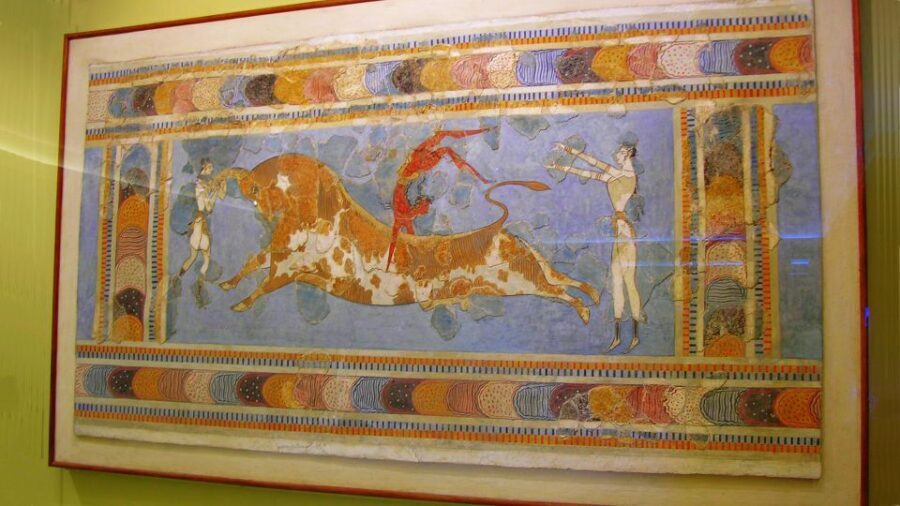 Heraklion Archaeological Museum Ticket & Audio Guide - When museum rooms are closed or re-ordered