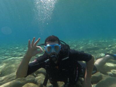Heraklion: Beginner's intro dive w/2 Dives with transfer. - First session: getting used to breathing underwater