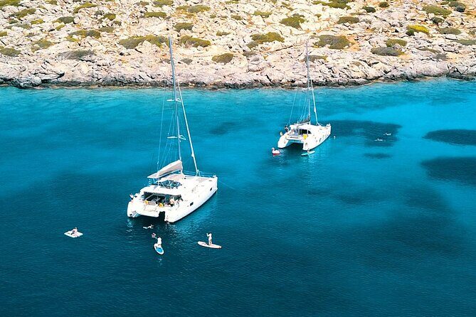 Heraklion: Catamaran Cruise to Dia with Sunset, Meal & Bar - Heraklion check-in: where to find your catamaran day