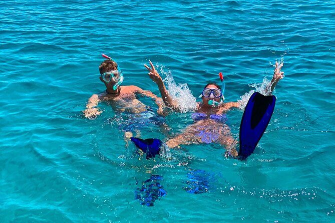 Heraklion: Catamaran Cruise to Dia with Sunset, Meal & Bar - The cruise to Dia Island: protected waters and myth vibes
