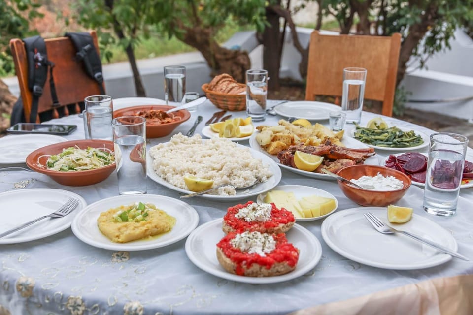 Heraklion City: Greek Food Tasting Walking Tour - Practical details for timing and comfort
