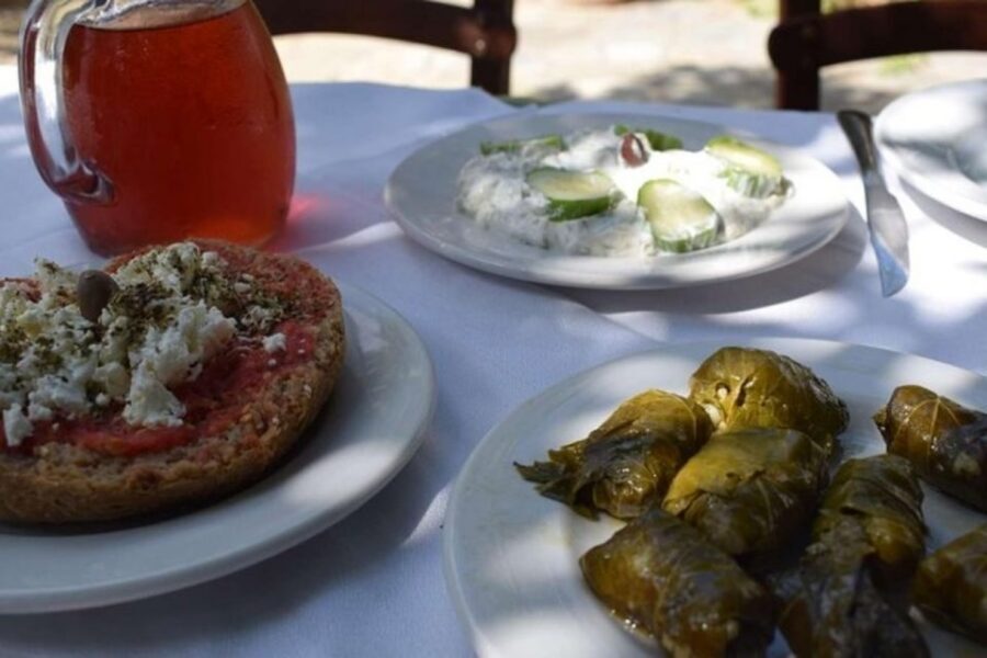 Heraklion: Cretan Cooking Lesson with Lunch in Arolithos - What’s included (and why it feels good value)