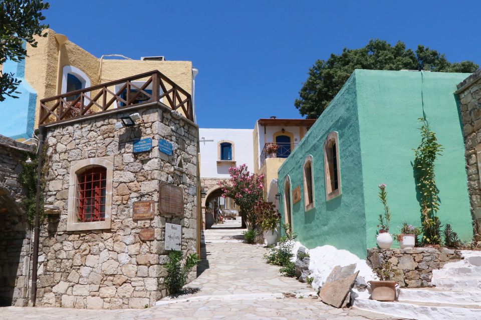 Heraklion Crete: Cretan and Greek Dance Lesson at Arolithos - Terrace Drinks and Mountain Views
