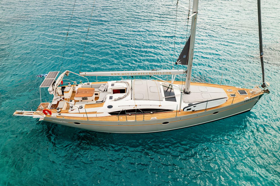 Heraklion: Dia Island Luxury Sailing Trip with Meal & Drinks - Key details before you book