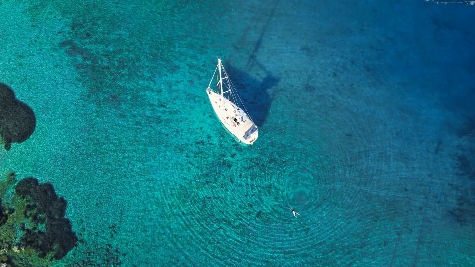 Heraklion: Dia Island Private Sailing Cruise with Full Meal - Dia Island and the long stop in the bay