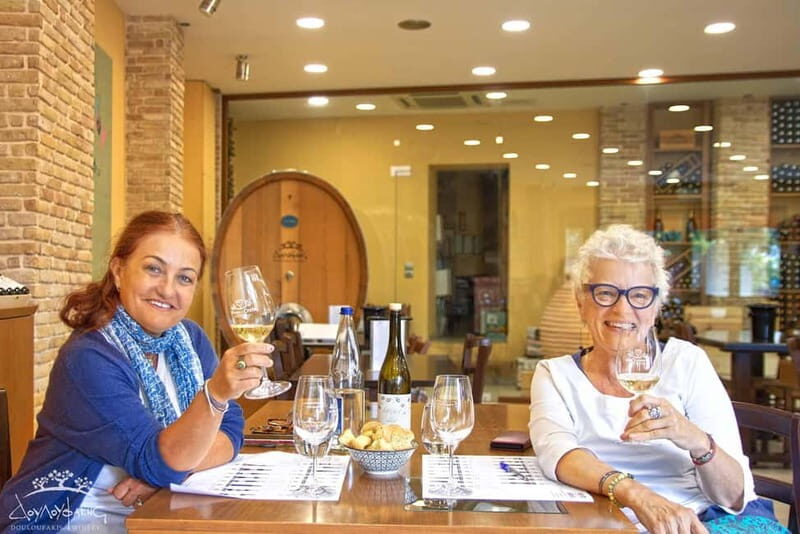 Heraklion: Douloufakis Winery, Tour and Wine Tasting - Inside the cellar: six wines, one guided flight