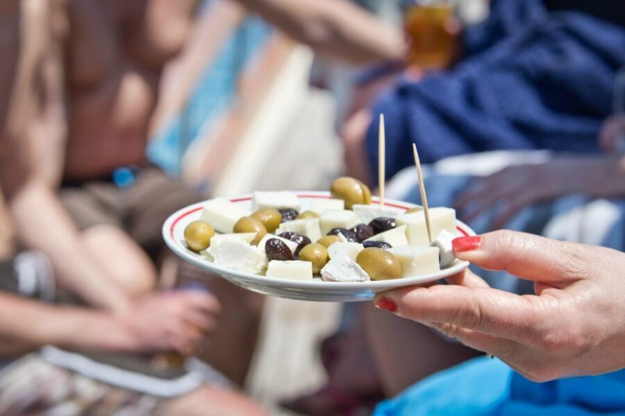 Heraklion: Food Tastings Walking Tour - The Cretan cheese lesson: how to choose better bites