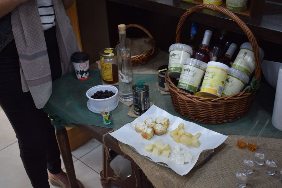 Heraklion: Gourmet Flavours Walking Tour - Raki, olives, cheese, and seafood keep the tasting broad