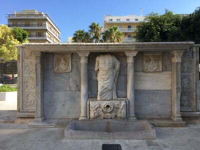 Heraklion: Guided Tour of the City and Knossos Palace Ticket - Morosini Fountain and the heart of the old city