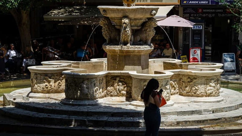 Heraklion: Heraklion Market & CretAquarium <em>SKIP The Line – Key things I’d highlight before you go’ /></p>
<ul>
<li><strong>Skip-the-line aquarium tickets handled on the bus</strong>, so you’re not stuck in entry lines</li>
<li><strong>Jellyfish are the star attraction</strong>, plus you’ll see Mediterranean species like sharks and sea turtles</li>
<li><strong>Liberty Square + Venetian Walls</strong> give you classic Heraklion photo stops with real architectural variety</li>
<li><strong>Koules Fortress and the harbor area</strong> are built for easy wandering and snack breaks</li>
<li><strong>Open market time</strong> lets you browse colorful stalls and try a bit of bargaining</li>
<li><strong>Free time in central Heraklion</strong> means you can choose museums, cafés, or shopping rather than being herded nonstop</li>
</ul>
<h2 id="what-youre-really-booking-aquarium-old-city-market-time">What You’re Really Booking: Aquarium + Old City + Market Time</h2>
<p><img width="800" height="450" decoding="async" src=