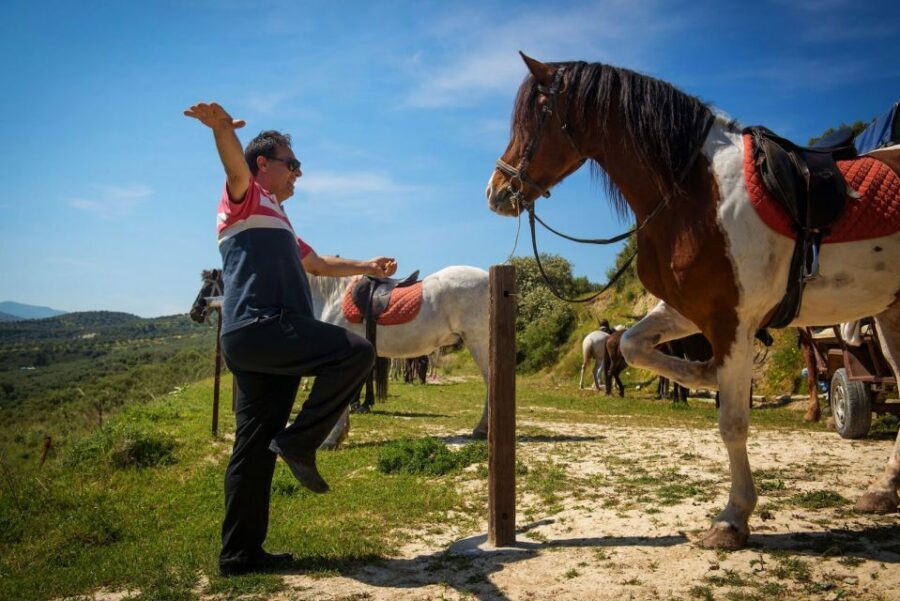 Heraklion: Horseriding Day Tour with Lunch and Transfer - A 4.5-hour ride in the Finikia Mountains: how the day flows