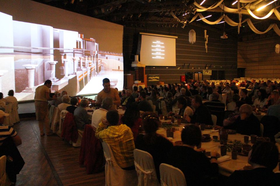 Heraklion, Knossos & Minoan Culture Show - A Minoan show with video, dancers, and small dishes