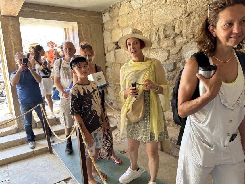 Heraklion: Knossos Private Guided Tour & Skip-the-Line Entry - Who this tour suits best (and who should reconsider)