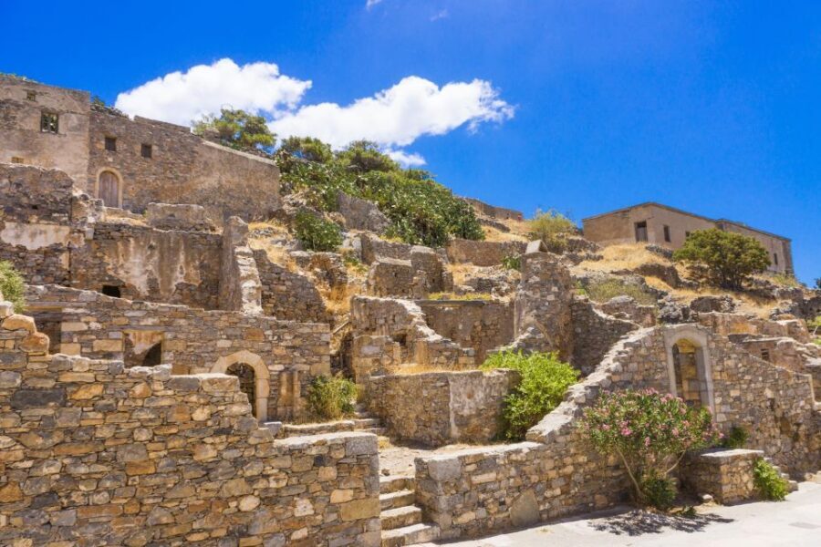 Heraklion: Spinalonga, Agios Nikolaos, Elounda & Plaka Tour - Pickup and the bus ride: how it affects your energy