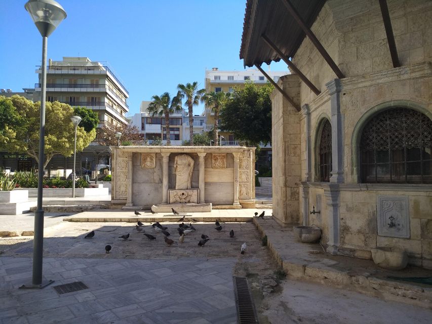 Heraklion: Walking city tour & Wine tasting - Agios Minas Cathedral in ten minutes