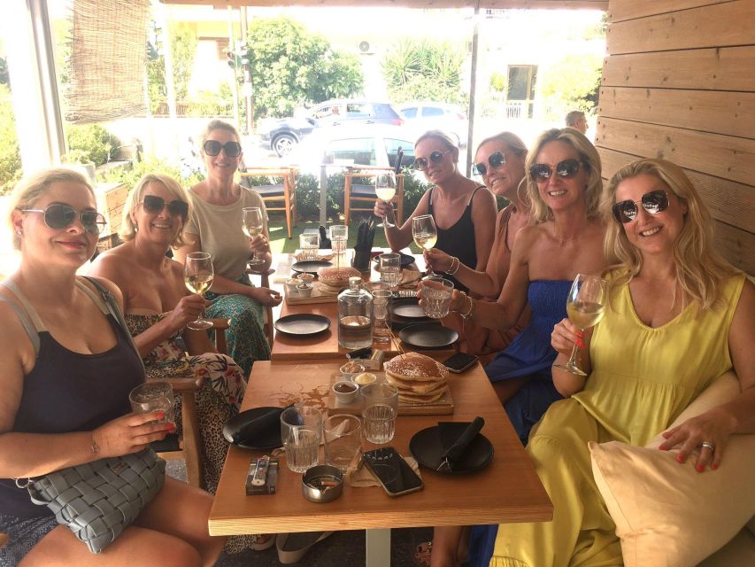 Heraklion: Walking city tour & Wine tasting - The Cretan wine tasting