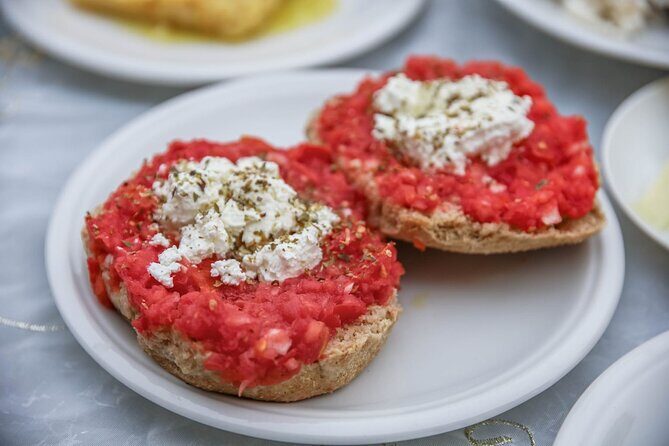 Heraklion - Walking city tour with food tasting - Georgiadis Park: where the tour slows down and the stories land