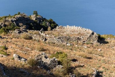 Hiking above Kalamata - Starting in Kato Verga and reaching Ano Verga
