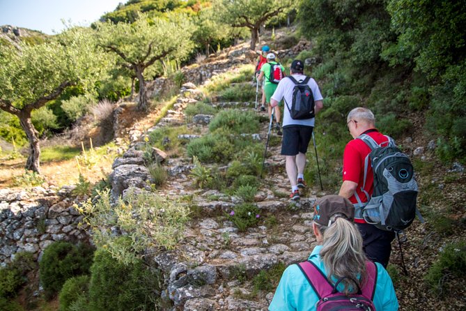 Hiking above Kalamata - What the private format changes