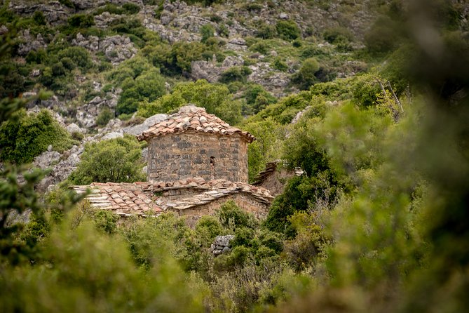 Hiking above Kalamata - What to bring and how to prepare