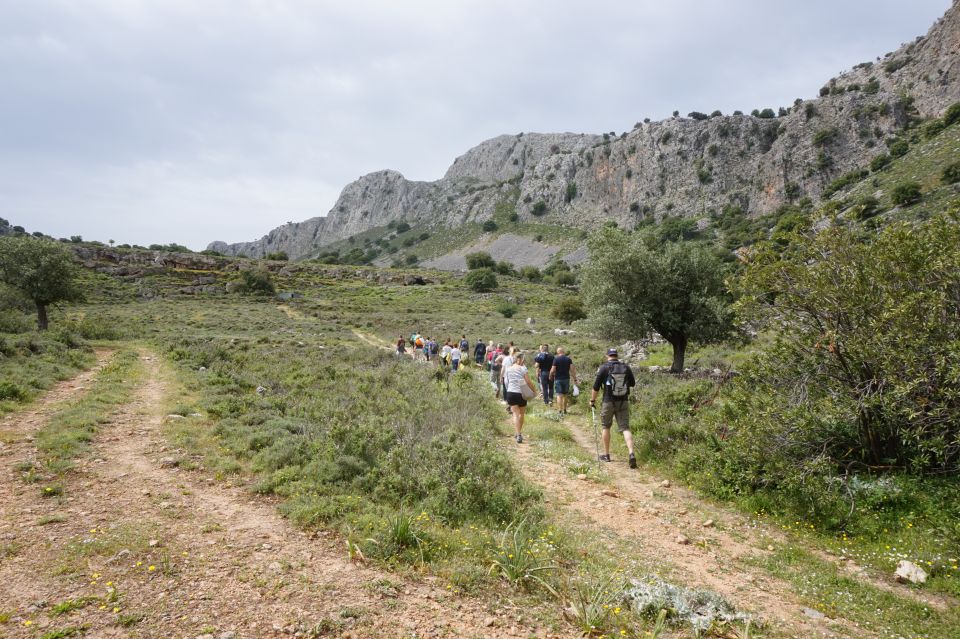 Hiking Tour Exploring Lindos - Who should book this Lindos hike?