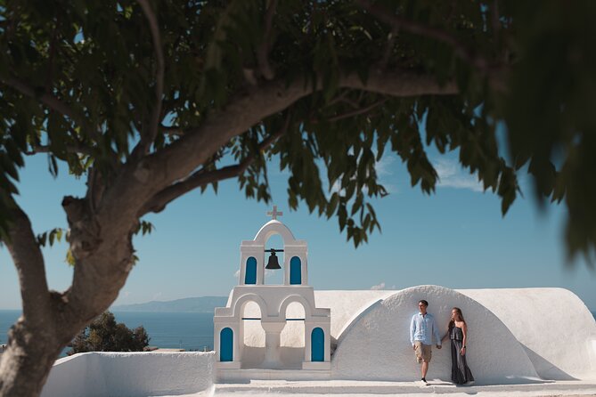 Hire Photographer, Professional Photo Shoot - Santorini - How the photographer shapes the experience