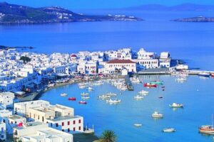 Iconic Mykonos Guided Walking Tour of Highlights - Stop 1: Manto Mavrogenous Square and a Fast Old Port View