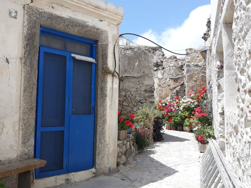 Ierapetra: Eastern Crete Nature Jeep Driving Tour - Pausing for coast views and local plants