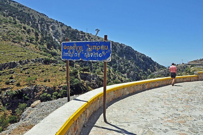 Imbros Gorge Hiking Day Trip with transportation - Komitades free time: lunch you can choose (and a calmer pace)