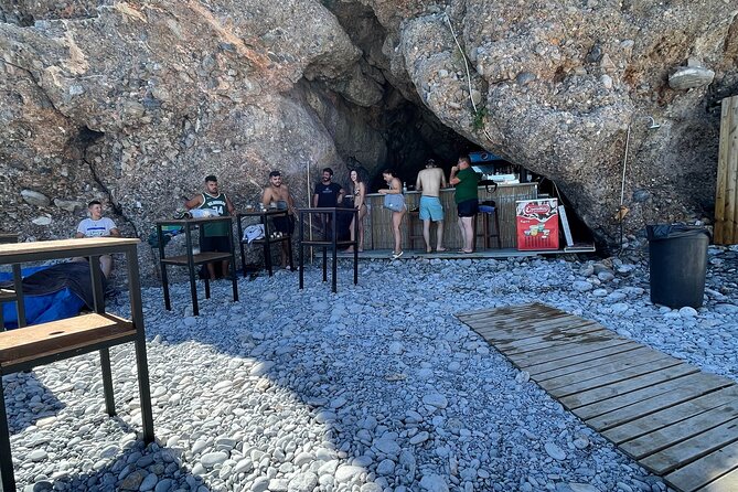 Imbros Gorge - War Museum Askifou - Iligas Beach Private Tour - The guide, group size, and practical rhythm