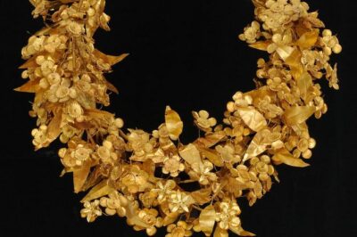 In the footsteps of Alexander the Great - Macedonian kingdom - 8 hrs - Pella Museum: objects that make the ruins readable