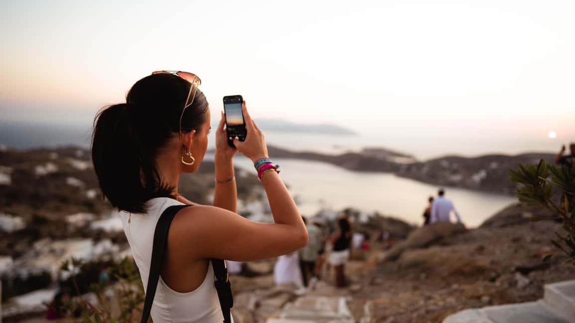 Ios: Official Life is a Beach Party Wristband - Key points to know before booking