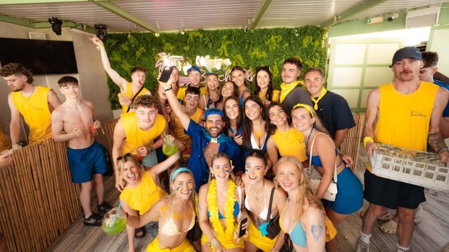 Ios: Pub Crawl with 5 Venues, 5 Shots, and 5 VIP Entrances - Starting at Life is a Beach Party HQ in Chora: Find the Side Entrance