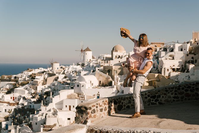 Island Bus Tour: The Majestic Spots Of Santorini - Oia at sunset: the famous finish, minus the worst of the scramble