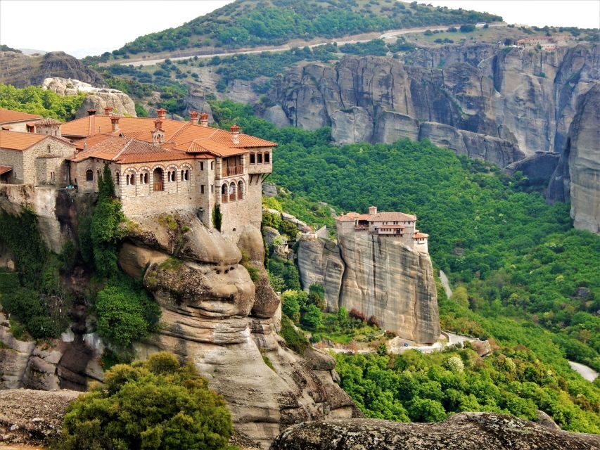 Kalabaka: Meteora Private Day Tour with a Local Guide - Key highlights at a glance