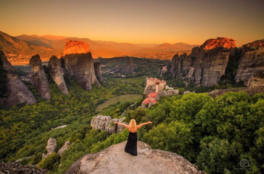 Kalabaka: Meteora Private Day Tour with a Local Guide - Walks, Stairs, and Clothing Rules You’ll Be Glad You Follow