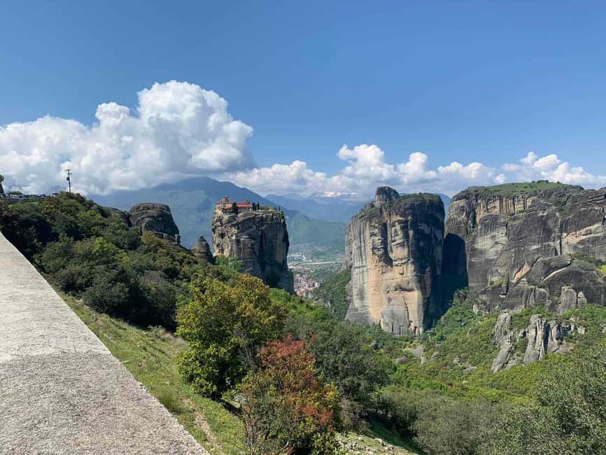 Kalabaka or Kastraki: Meteora Sunset Tour - Photo stops before the sun drops