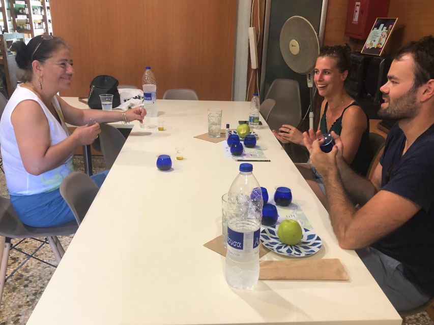 Kalamata: Food tour and Olive Oil Tasting with Light Lunch - Four extra virgin olive oils and the Koroneiki grape