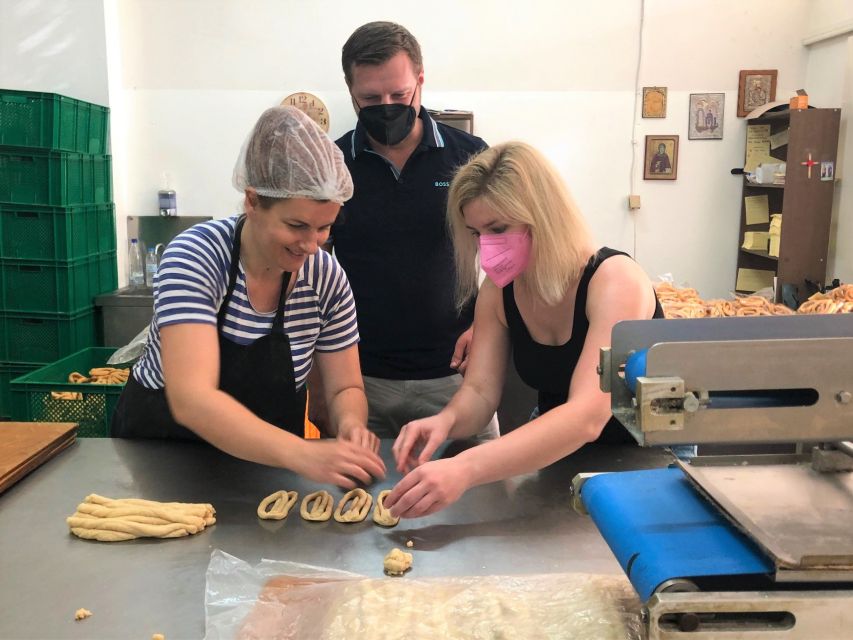 Kalamata: Food tour and Olive Oil Tasting with Light Lunch - Morning or evening: choosing the better time