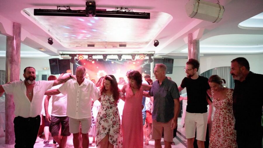 Kamari: Greek Show, Buffet Dinner, and Drinks at Dimitris - Key highlights you can plan around