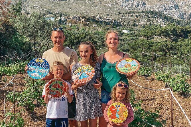 Karpathos Creative Workshop for Mosaic in the vineyard - Inside the 3-hour workshop: what happens, step by step