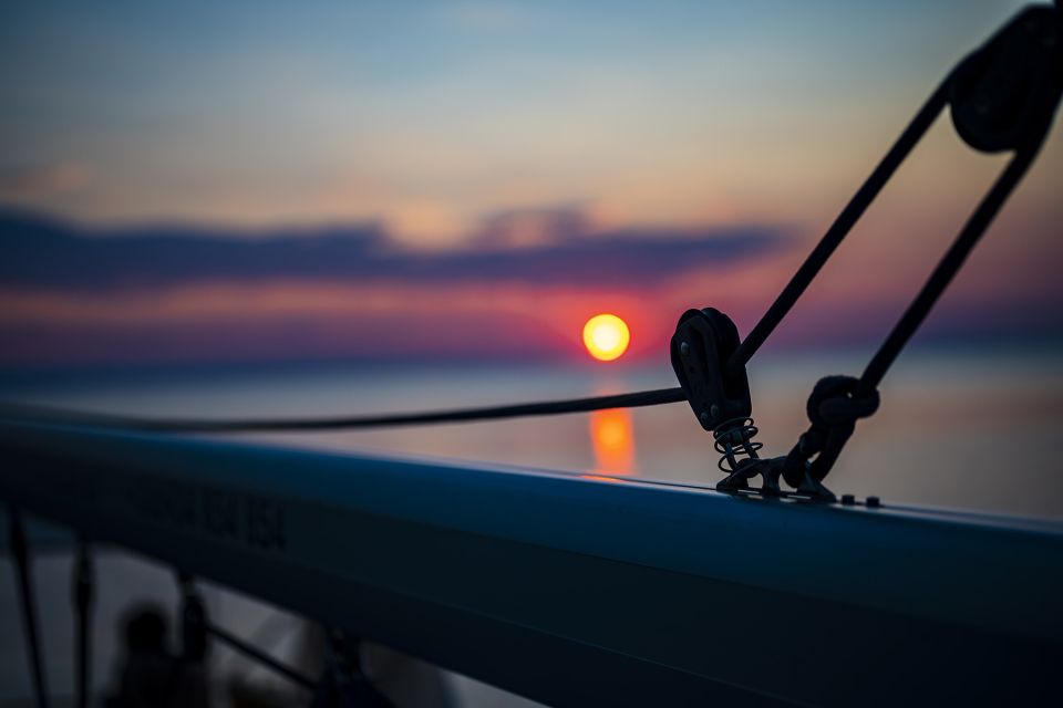 Kassandra: Private Sunset Sailing Cruise with Wine & Fruit - Toroneos Kolpos and the changing evening light