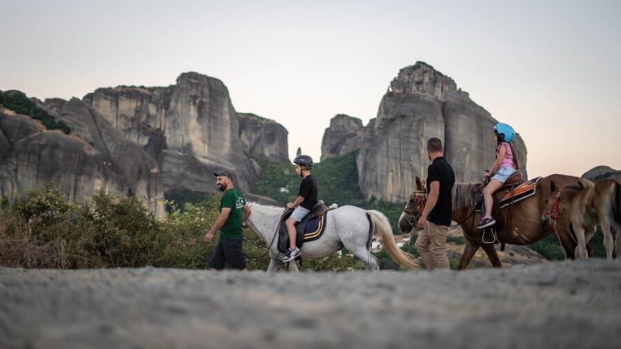Kastraki: Meteora Sunset Horseback Riding - Sunset Over Meteora: Why Golden Hour Changes Everything