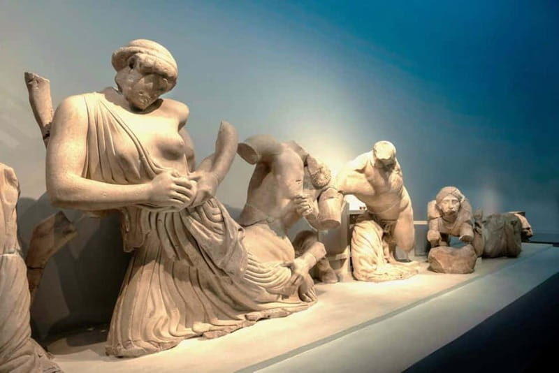 Katakolo: Olympia Tour and Archeological Museum - Olympia Archaeological Museum: artifacts that make the site click