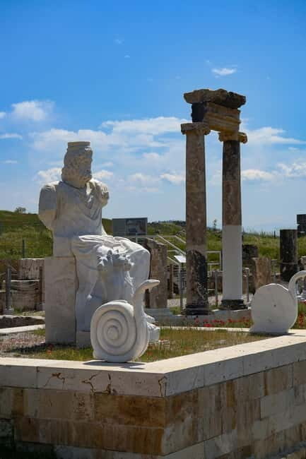 Katakolon: Olympia Highlights Shore Excursion - Temple circuit: Zeus and Hera without the waiting-game